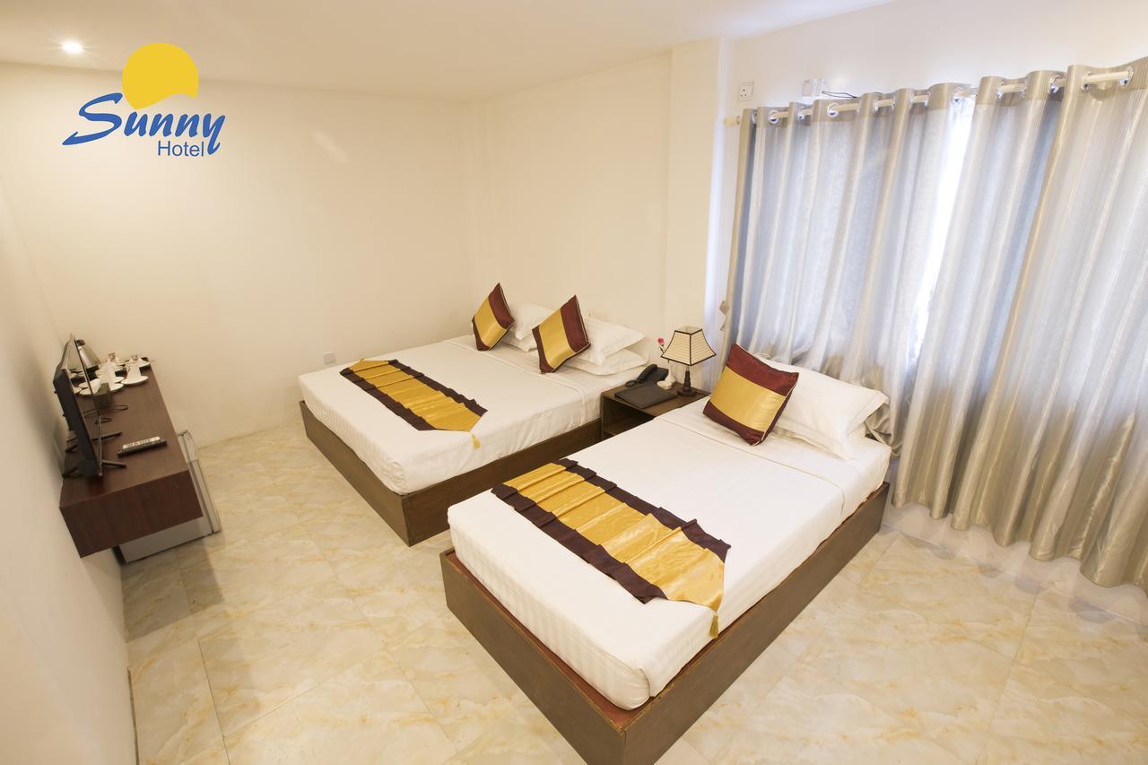 Hotel Sunny Mandalay Exteriör bild