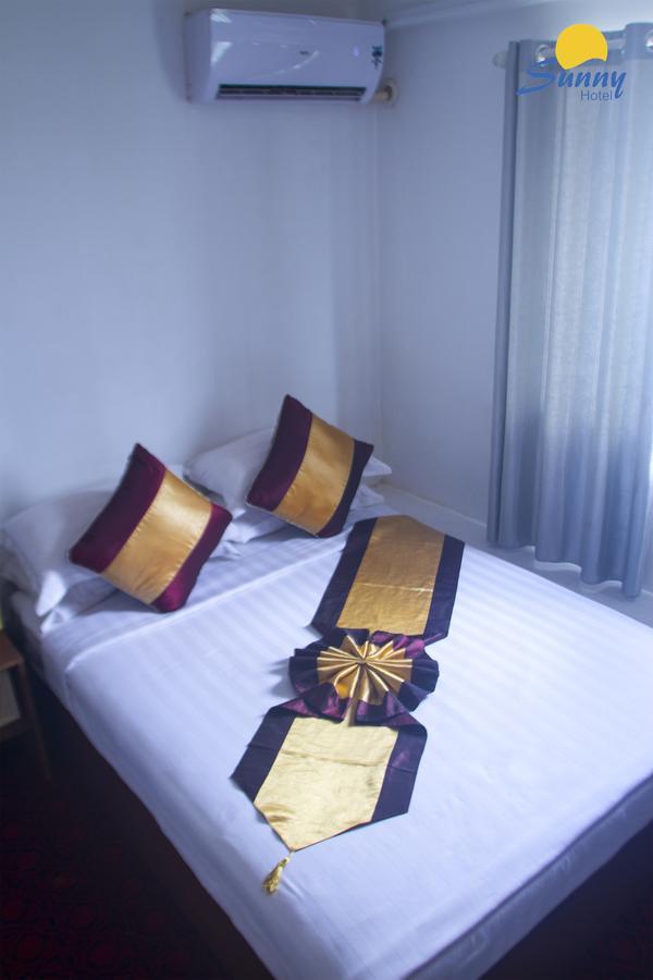 Hotel Sunny Mandalay Exteriör bild