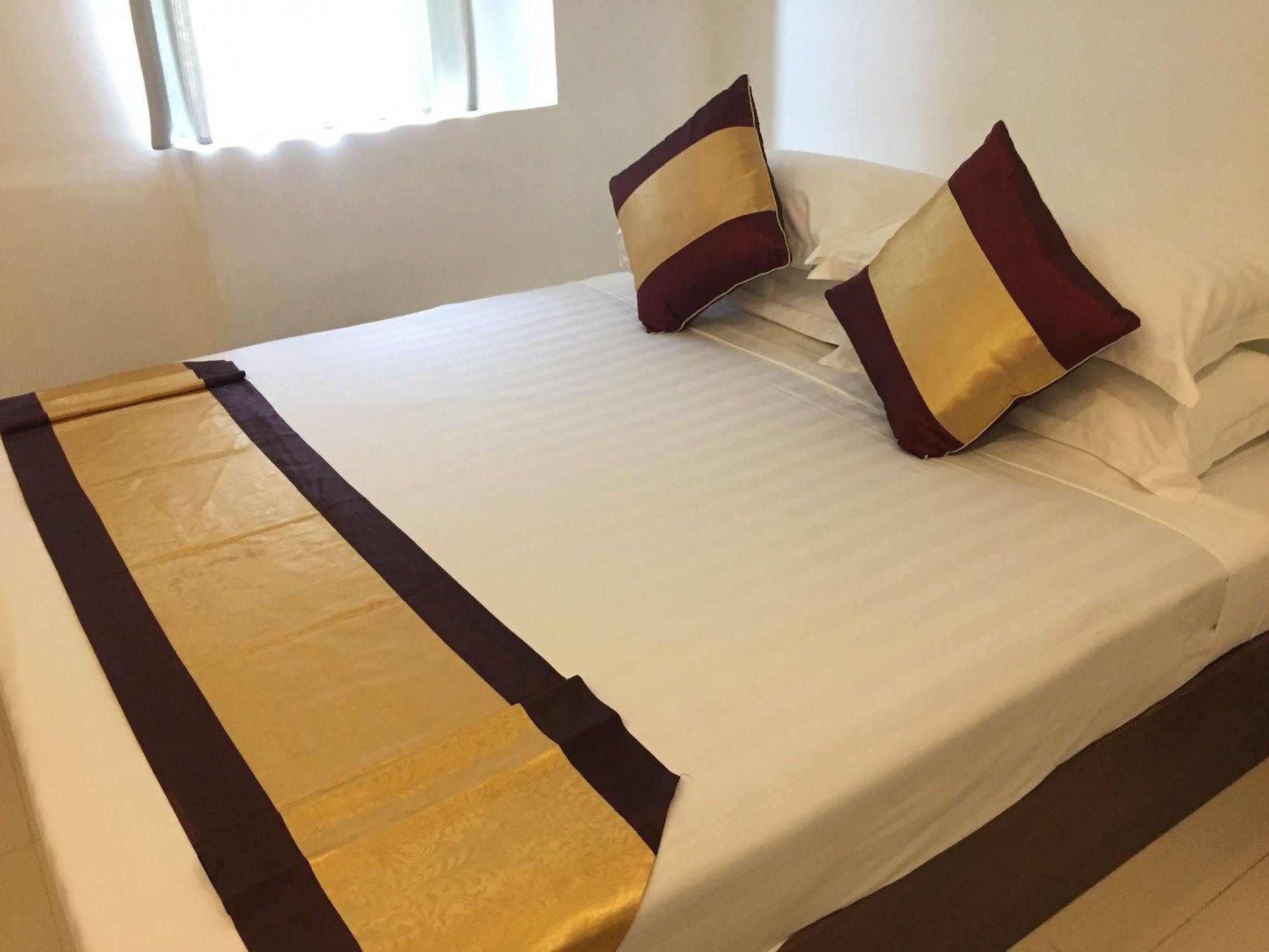 Hotel Sunny Mandalay Exteriör bild